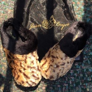 Joan Boyce Cheetah Slippers Medium 7-8